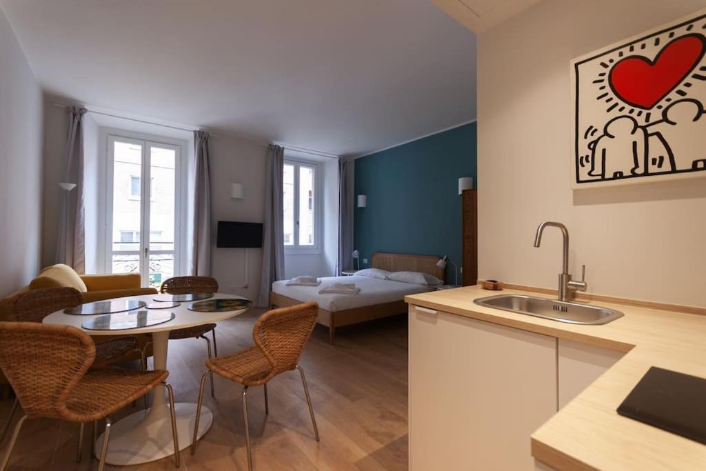 Youhosty - Ticinese Suite 1 Milano Eksteriør bilde